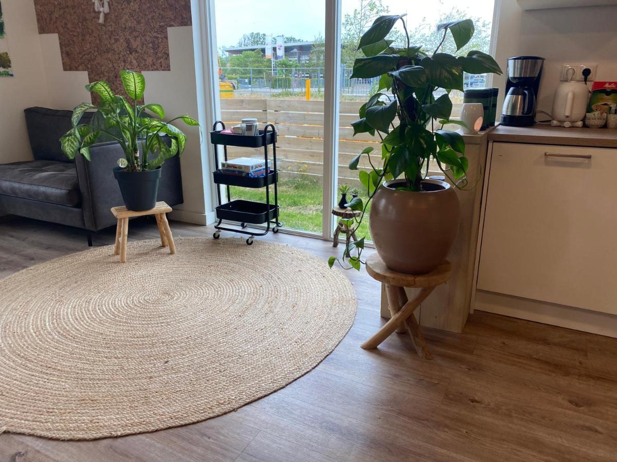 Warm Welkom! Zeer Ruime Prive Studio Met Tuin Harlingen Luaran gambar